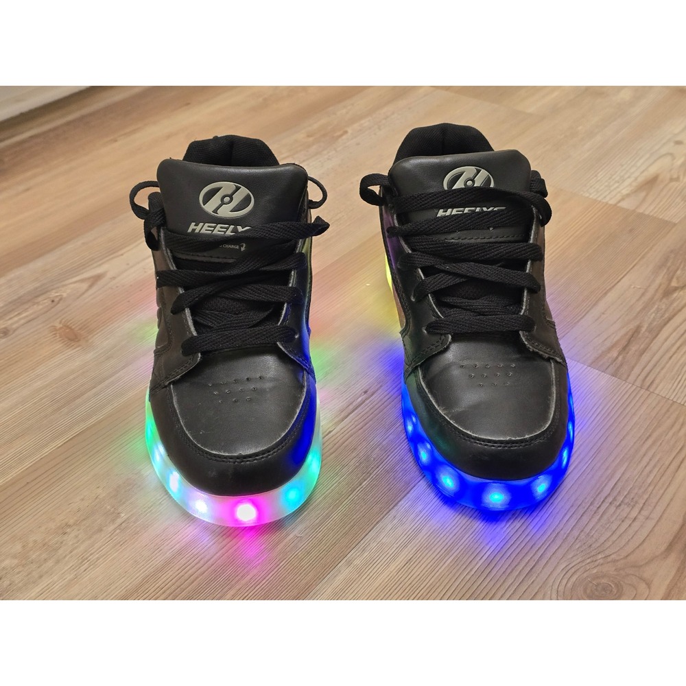 Heelys Premium 1 Lo Black LED Light Up Skate Shoes HE100262 Mens 7 Womens 8.5